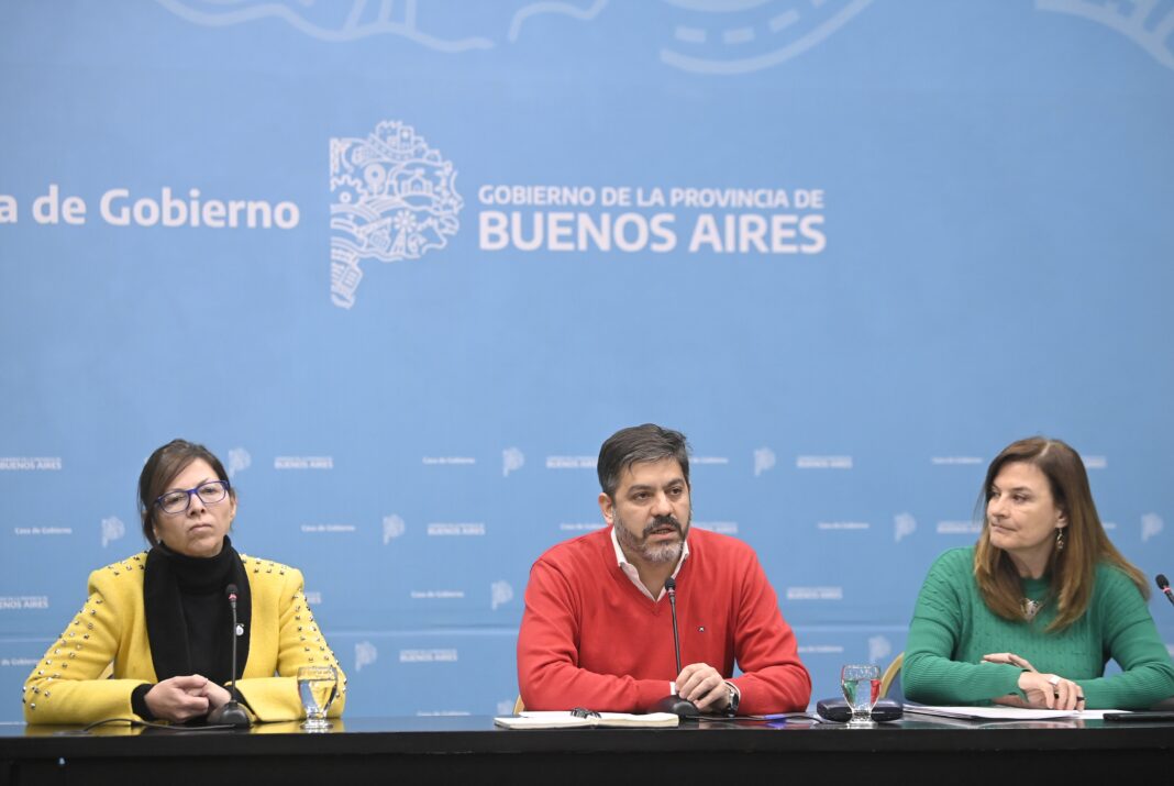 Bianco pidió explicaciones a Caputo por el traslado de los lingotes de oro argentinos al exterior y cuestionó el plan económico del Gobierno nacional.