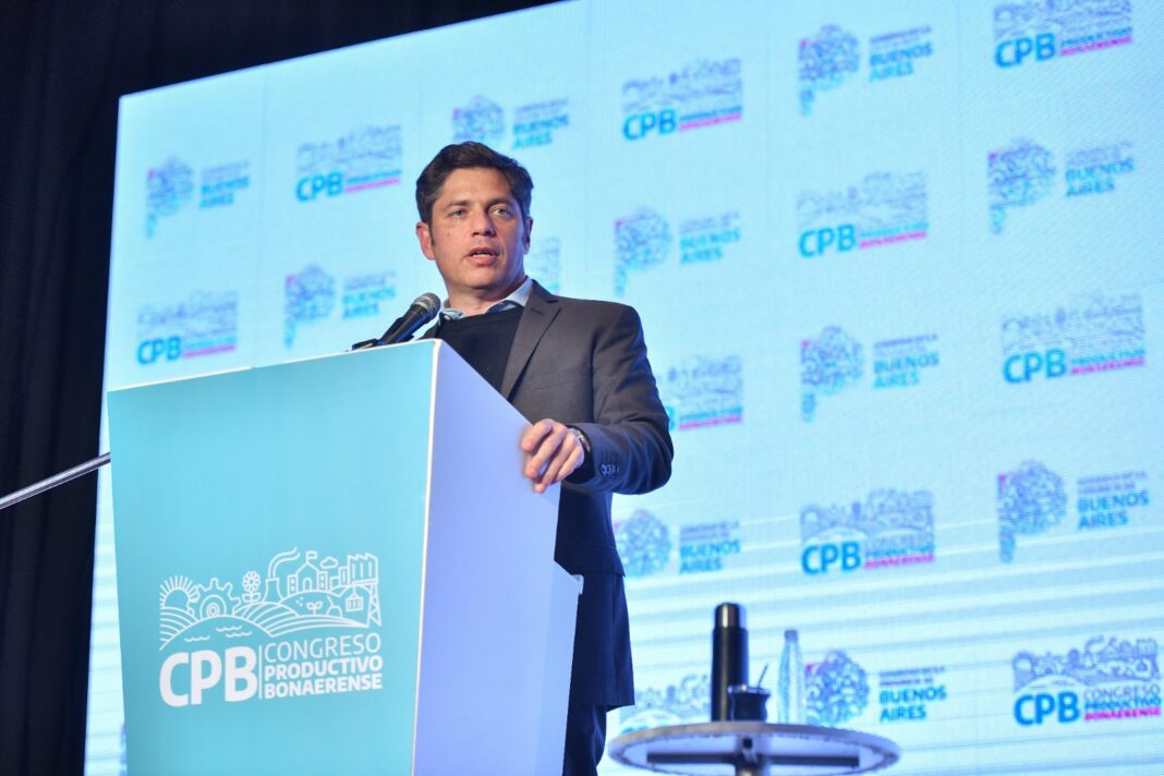 Axel Kicillof despotricó contra las declaraciones del presidente Javier Milei sobre la planta de GNL que llevan adelante YPF y Petronas.