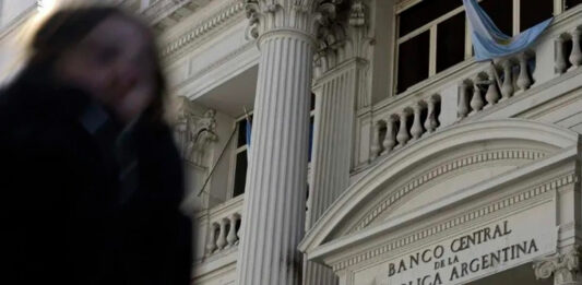 Autoridades del Banco Central (BCRA) admitieron enviar al exterior reservas de oro, que suman casi USD 5 millones. Sin embargo no brindaron detalles sobre los destinos.