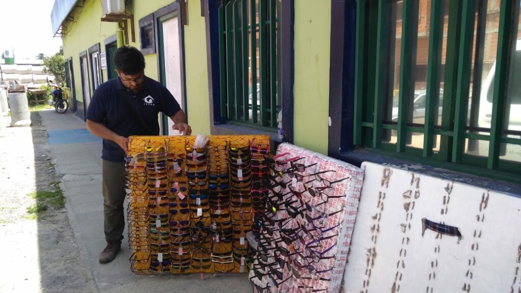 Imagen de l0s anteojos que estaban de exposición en la campaña de la Escuela de La Matanza.