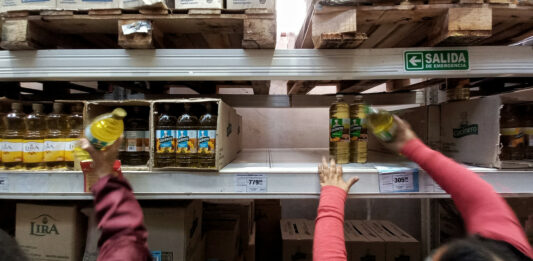 Según el informe de Canasta Básica del INDEC, una familia necesitó de $873.000 para no ser pobre.
