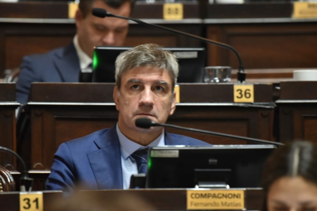 El diputado bonaerense del PRO Libertado, Fernando Compagnoni lamentó que la Cámara baja no acompañe la adhesión de la provincia al RIGI por la planta de GNL.