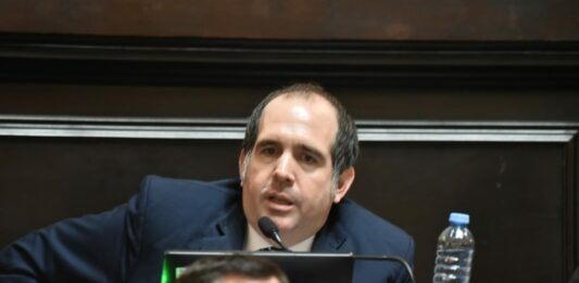 El diputado Luciano Bugallo propuso eximir del impuesto a los sellos a los contratos de creación de sociedades comerciales.