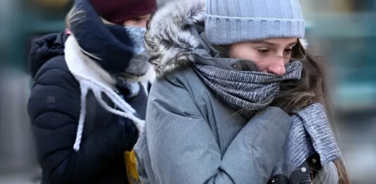 Más de 20 municipios bonaerenses se encuentran en alerta rojo por el frío extremo. Cuáles son las medidas para prevenir complicaciones en la salud.