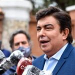 Espinoza será presidente de la FAM, pese a estar procesado por abuso sexual El intendente de La Matanza fue reelegido como titular de la Federación Argentina de Municipios, luego de ser procesado por abuso sexual.