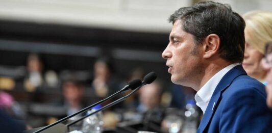Con Kicillof a la cabeza, gobernadores de Unión por la Patria y gremios industriales se reúnen para dar batalla al Gobierno de Milei.