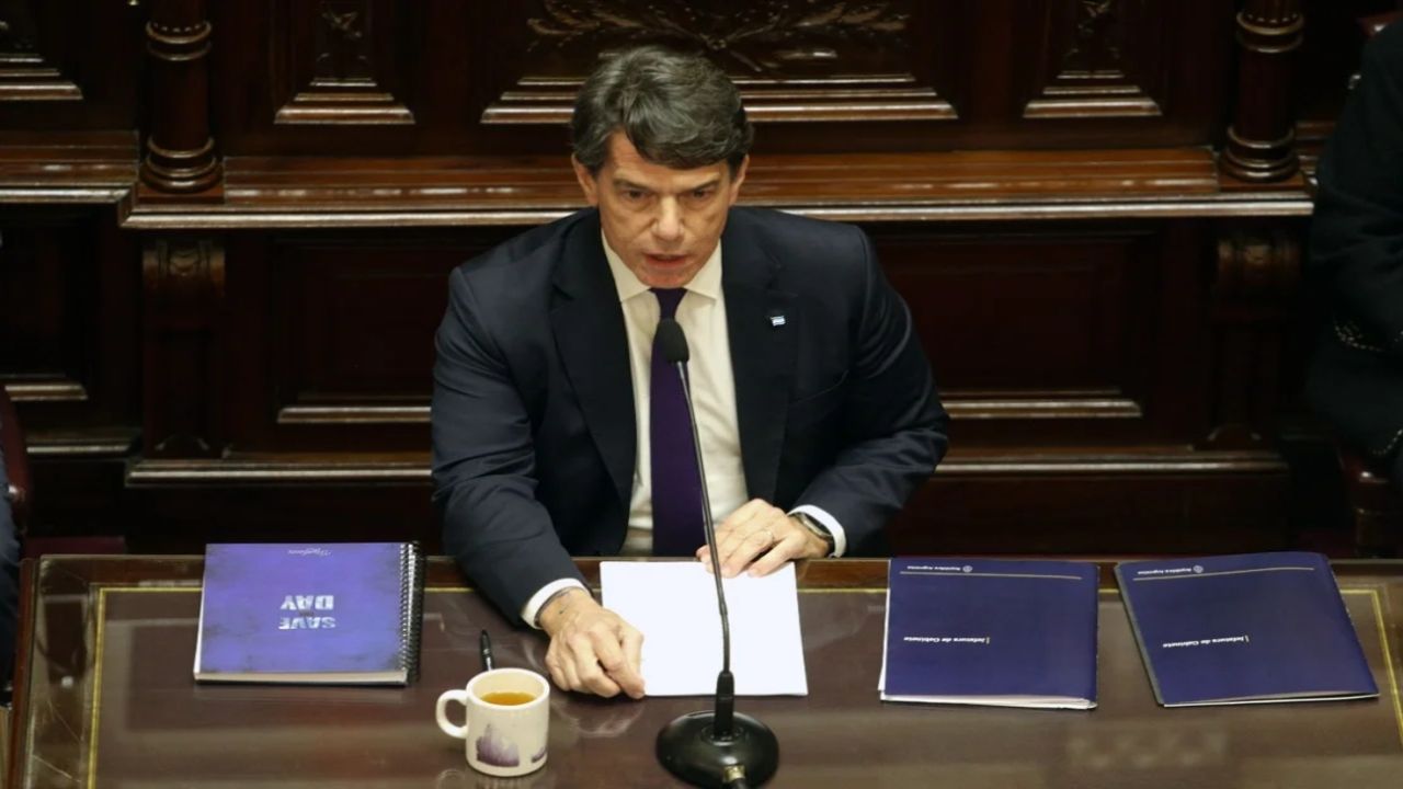 Antes de que asuma Francos, el ex jefe de gabinete Nicolas Posse presentó el anterior informe de gestión. 