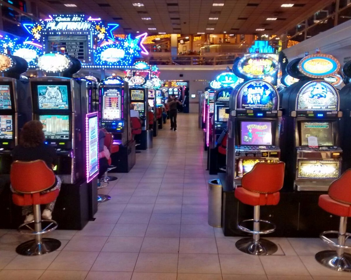 El diputado bonaerense Germán Di Césare quiere que los deudores alimentarios no puedan ingresar a casinos y bingos.