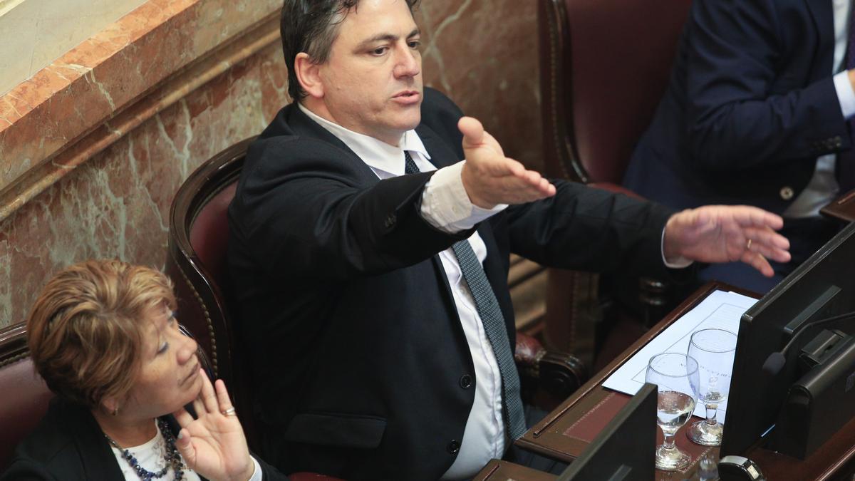 El bloque de La Libertad Avanza en la Cámara de Senadores pidió la expulsión del legislador, Francisco Paoltroni.