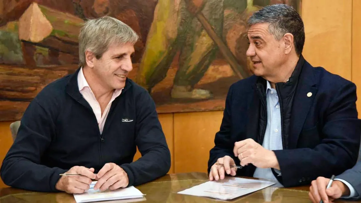 Caputo respondió a Jorge Macri y afirmó que la Ciudad tiene los fondos para absorber los subsidios al transporte.
