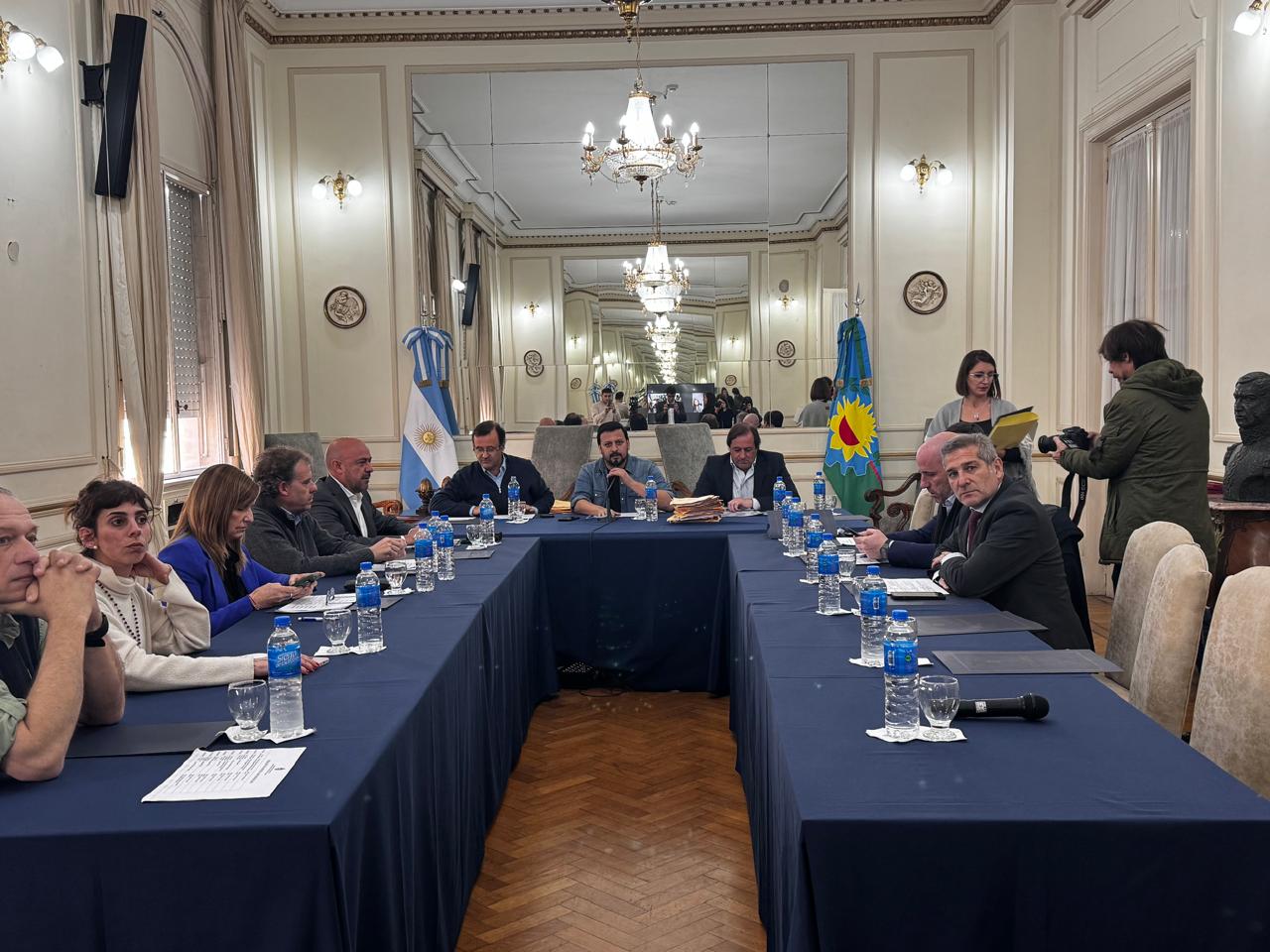 Pliegos judiciales: la comisión de ACA del Senado bonaerense, que preside Emmanuel González Santalla.