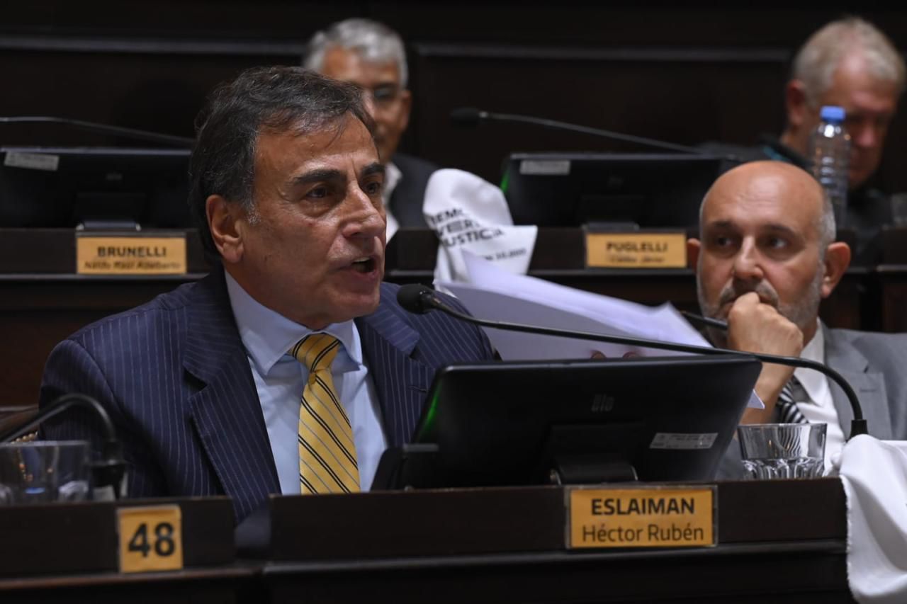 El diputado Rubén Eslaiman presentó la ley Diego Armando Maradona, para crearla figura del Juez sustituto.