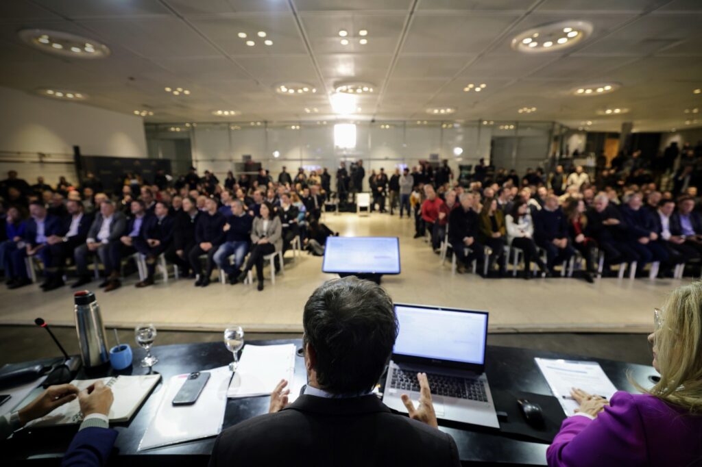 En mayo, el gobernador Axel Kicillof oficializó el envío de la segunda cuota del Fondo de Fortalecimiento Fiscal Municipal. Este jueves irá por la tercera.