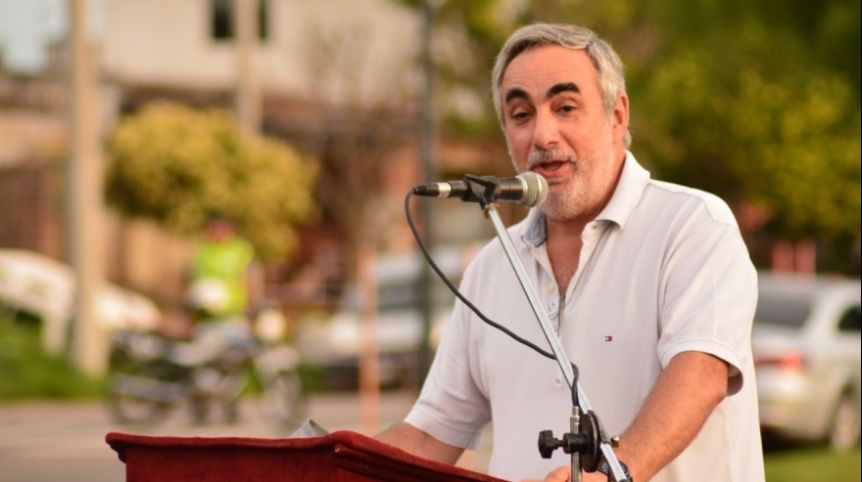 El exintendente de Trenque Lauquen, Miguel Fernández, es el candidato que encabezaría la lista de unidad de la UCR bonaerense. 