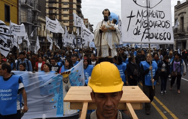 Marcha por el Día de San Cayetano.