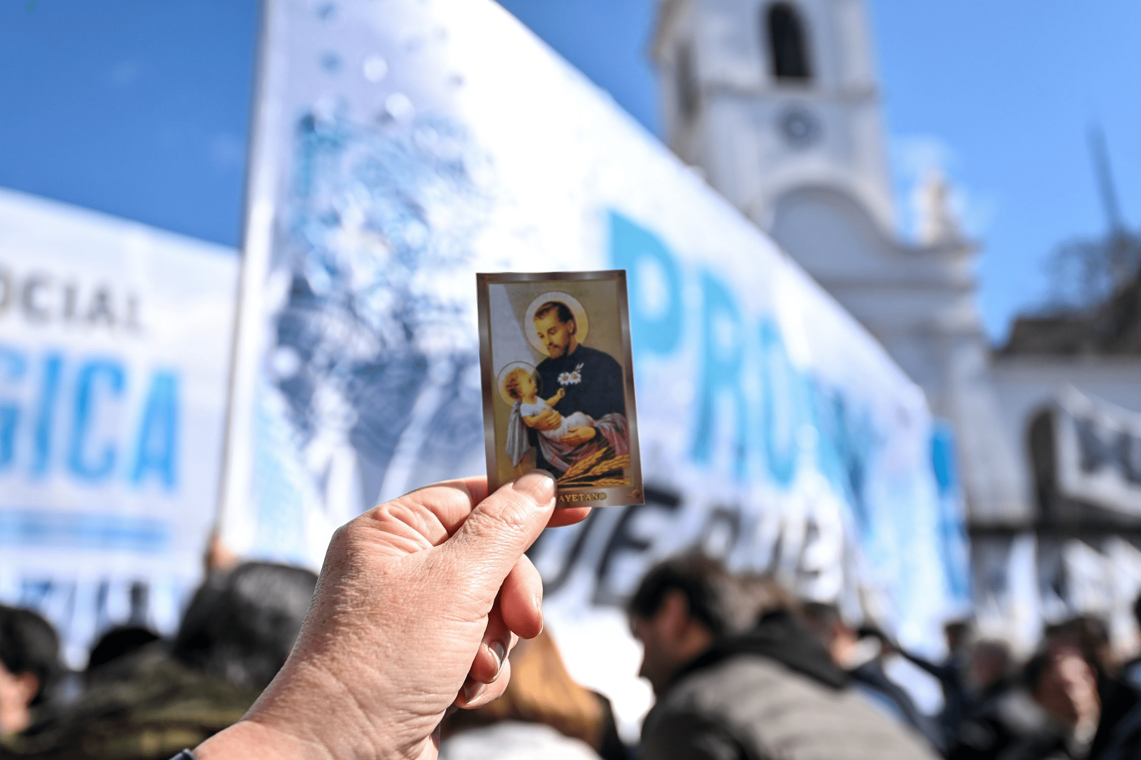 Marcha por el Día de San Cayetano.