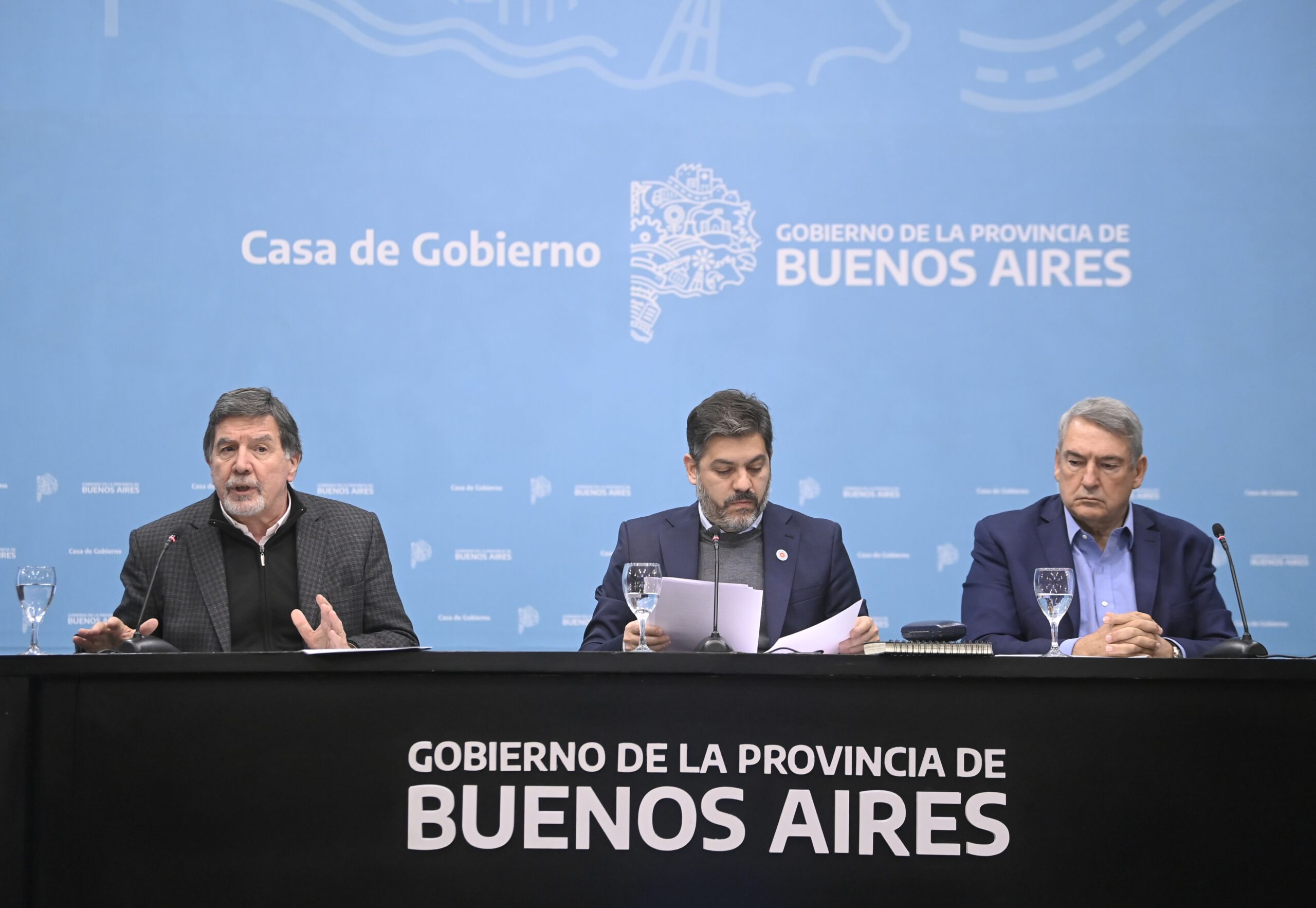 El ministro de Educación Alberto Sileoni, su par de Gobierno Carlos Bianco y el de Transporte Jorge D'Onofrio, respectivamente.