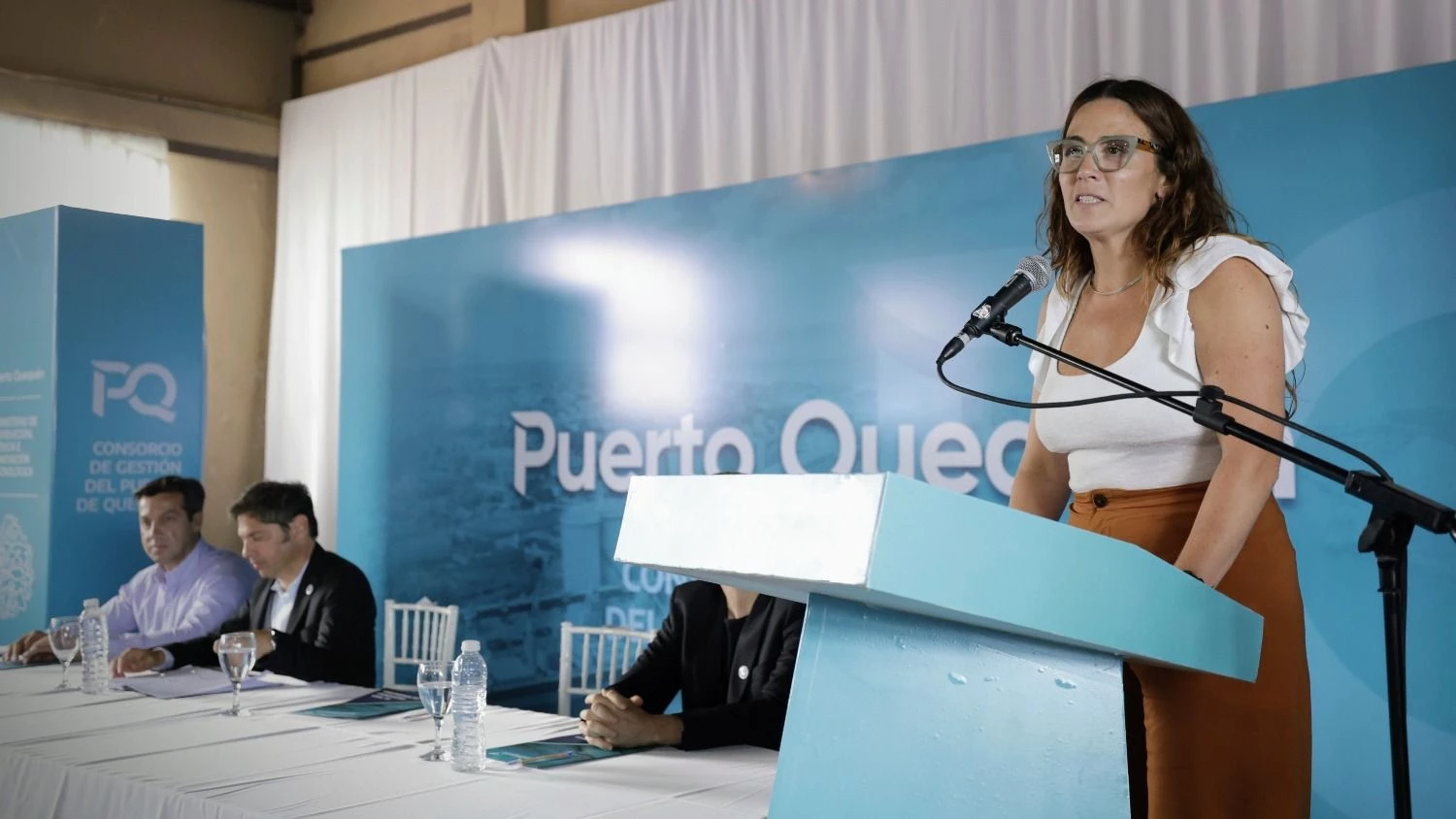 La representante del gobierno de Kicillof en el consorcio de gestión del Puerto Quequén, Jimena López.