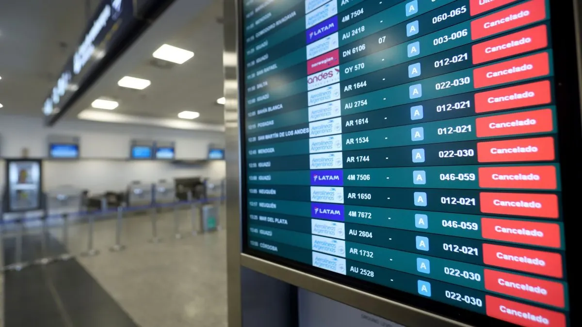 Los trabajadores de Aerolíneas Argentinas acudieron a un paro para reclamar mejoras salariales.