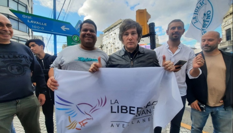 El armador de La Libertad Avanza en territorio bonaerense, Sebastián Pareja, echó del partido al coordinador libertario de Avellaneda, Arnaldo Díaz.