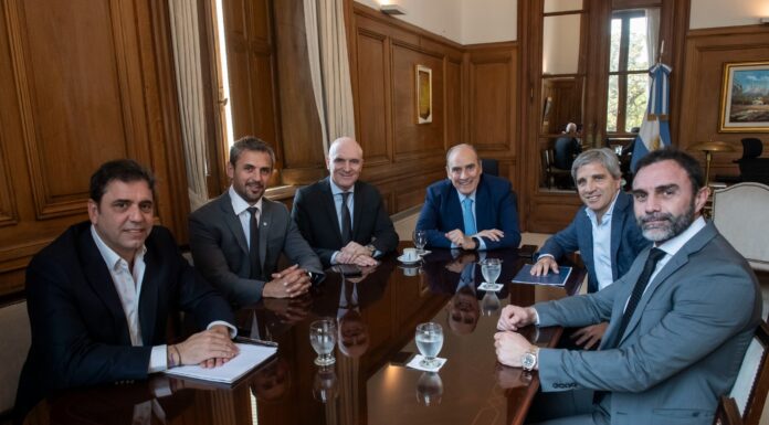 El jefe de Gabinete, Guillermo Francos, se reunió con el ministro de Economía, Luis Caputo, y diputados propios para definir la estrategia legislativa del Presupuesto 2025.