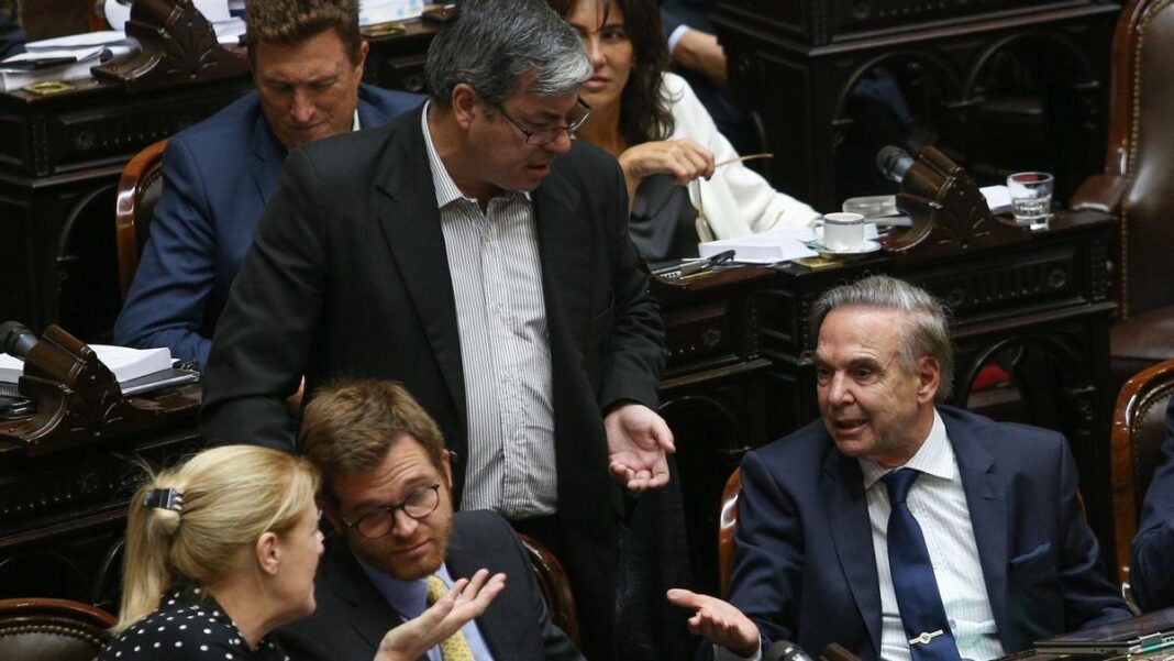Al filo de que termine el plazo legal, el Gobierno nacional envió el DNU que amplía las facultades de la SIDE al Congreso para que sea analizado por la comisión Bicameral.