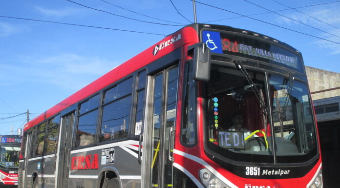 El diputado nacional del PRO, Gerardo Milman, presentó un proyecto de ley que propone declarar como “esencial” al transporte público.
