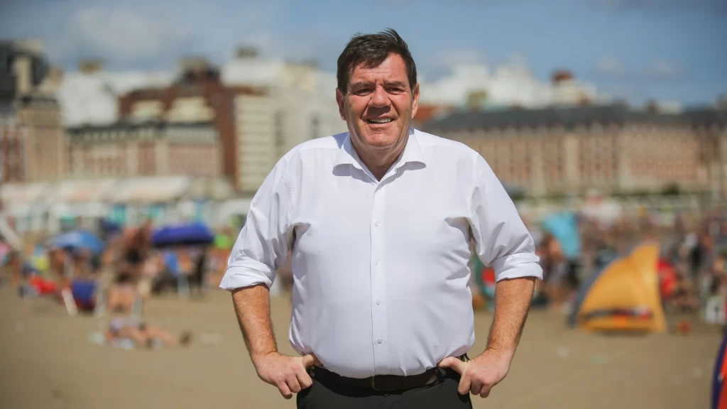 Bianco mantiene un fuego cruzado con el intendente Guillermo Montenegro por el complejo Punta Mogotes.