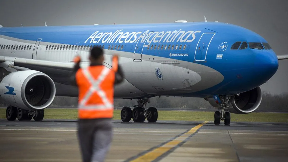 La senadora del PRO Libertad, Daniela Reich, presentó un proyecto para derogar la ley que obliga a los funcionarios bonaerenses a viajar por Aerolíneas Argentinas.