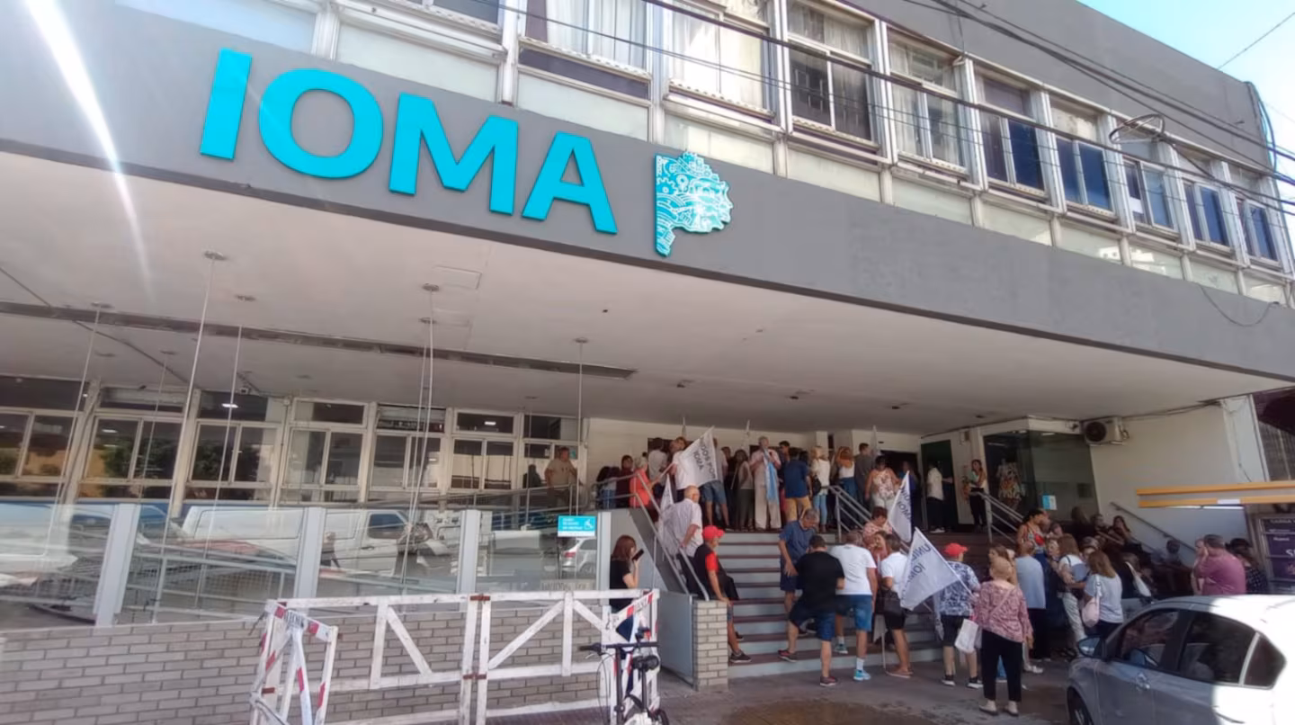 IOMA cortó el convenio con FEMEBA en 11 municipios del noroeste bonaerense por irregularidades y baja calidad del servicio.