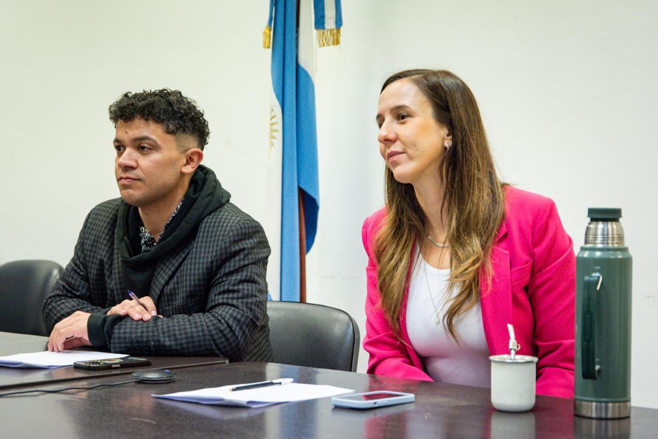 La comisión de Niñez, Adolescencia y Familia de la Cámara de Diputados, liderada por Lucía Iañez, dio dictamen favorable al proyecto de ley para prohibir candidaturas de deudores alimentarios.