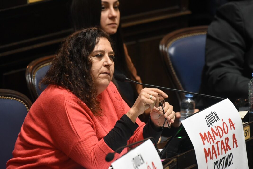 La diputada bonaerense del Frente Grande, Susana González, respaldó el liderazgo del gobernador Axel Kicillof como principal dirigente opositor.