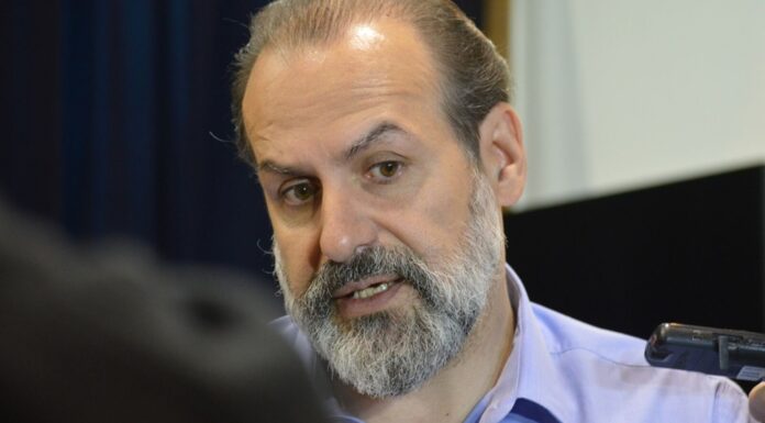 El intendente de Bahía Blanca, Federico Susbielles, criticó al Gobierno de Javier Milei por la baja de Petronas de la planta de GNL.