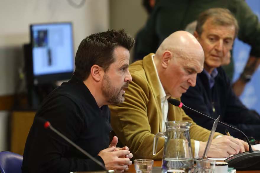 Proyecto contra sindicatos: el oficialismo se alió con el kirchnerismo y Martín Tetaz salió a pegarles.