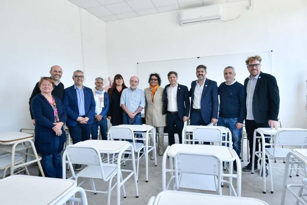 El gobernador bonaerense, Axel Kicillof, inauguró un nuevo Polo Universitario en Marcos Paz. 