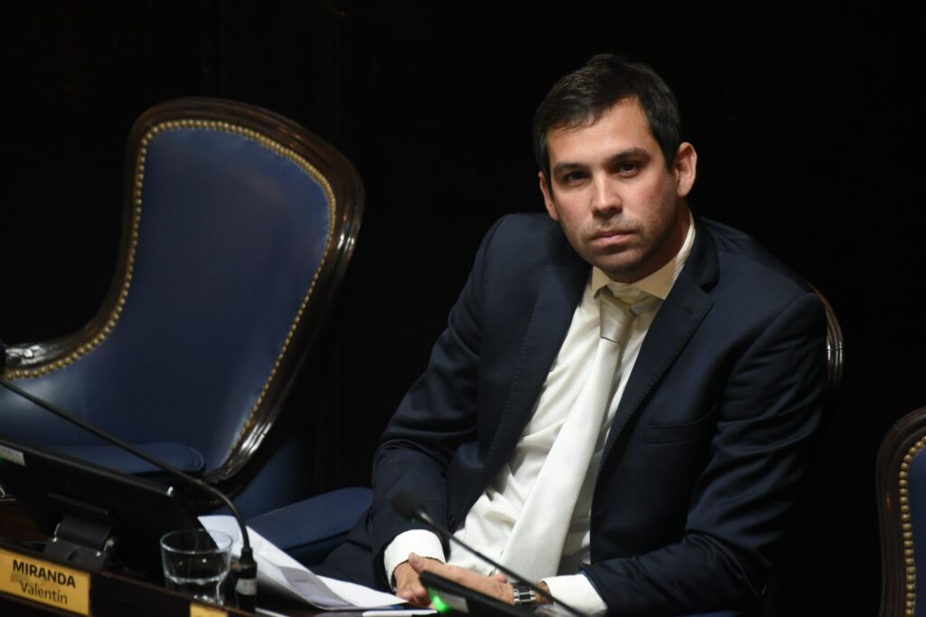 El diputado radical Valentín Miranda cuestionó al oficialismo por no receptar los cambios propuestos en el RIGI Bonaerense.