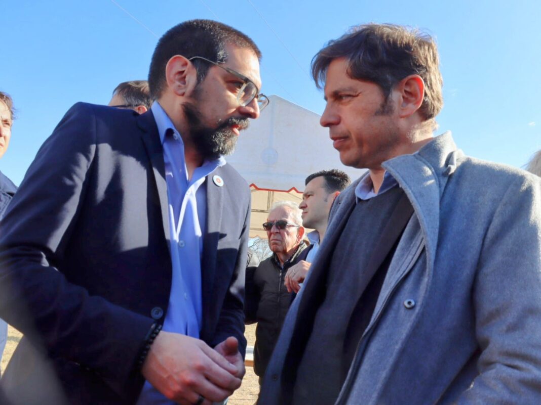 El gobernador bonaerense Axel Kicillof estará este viernes en Coronel Rosales y Bahía Blanca para recorrer obras, y entregar viviendas y ambulancias.