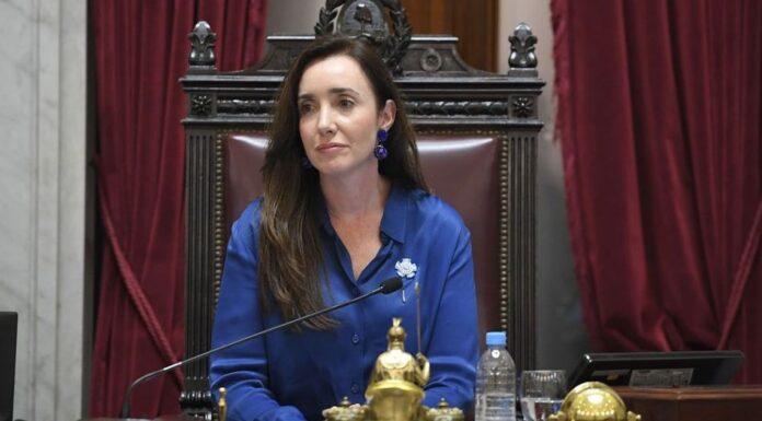 La vicepresidenta Victoria Villarruel manifestó su rechazo al reciente pacto con Gran Bretaña referido a las Islas Malvinas. ¿Nos toman por tontos?, cuestionó.