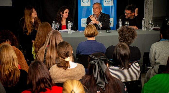 La Municipalidad de La Costa, a cargo de Juan de Jesús, llevó adelante una jornada de formación para la prevención del suicidio en la adolescencia y la juventud. Los detalles.