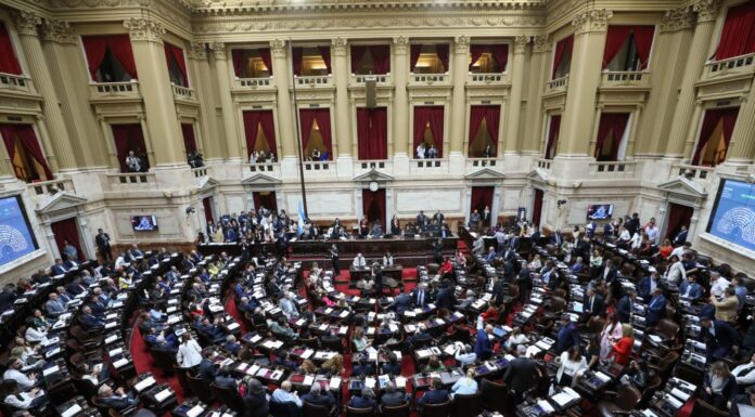 La Cámara de Diputados define el futuro del veto de Javier Milei contra la Ley de Financiamiento Universitario. La balanza se inclinaría por los votos de los gobernadores.