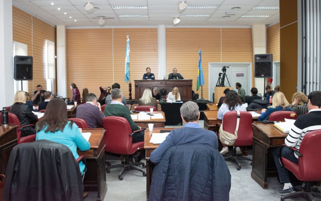La oposición de Wesner en el Concejo Deliberante de Olavarría se ausentó de la sesión extraordinaria para tratar la venta de una calle a la cementera Loma Negra.