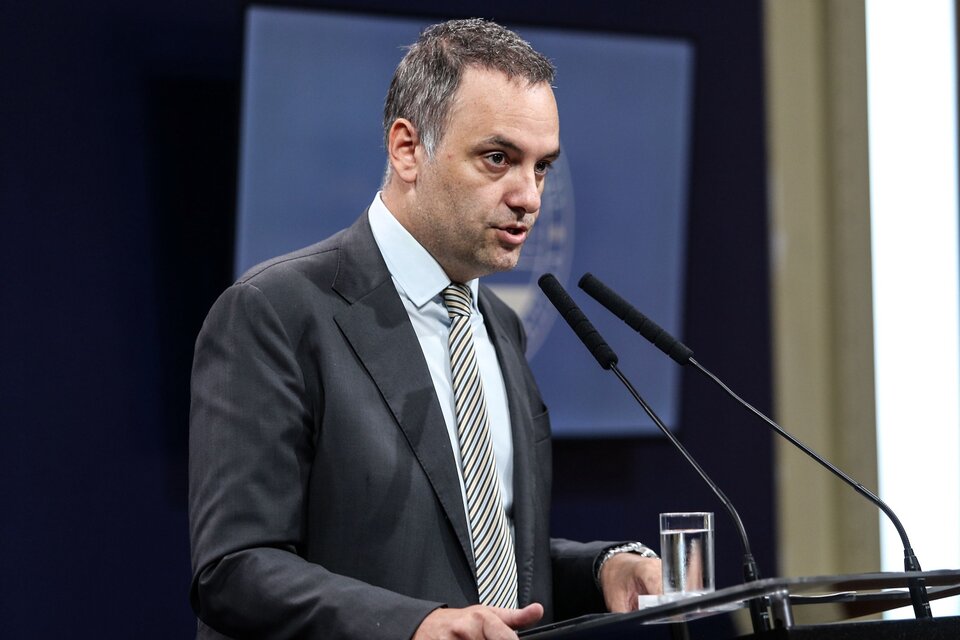 El portavoz presidencial Manuel Adorni confirmó la reestructuración en la Casa de Moneda.