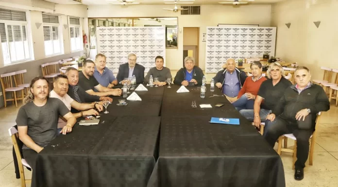 Con un amplio margen de desacuerdos en la CGT, comenzó a ponerse en duda el paro de transporte convocado para el 17 de octubre.