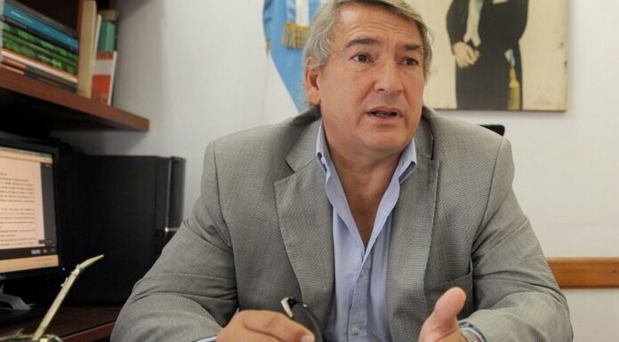 El ministro de Transporte bonaerense, Jorge D'Onofrio, cuestionó la iniciativa del Gobierno nacional de desregulación del transporte de media y larga distancia.