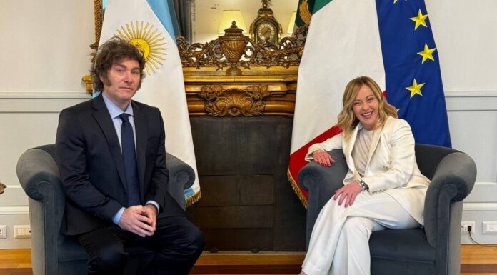 Con la mira puesta en la llegada de Giorgia Meloni a la Argentina, Milei se reúne con el canciller de Italia para ultimar detalles.
