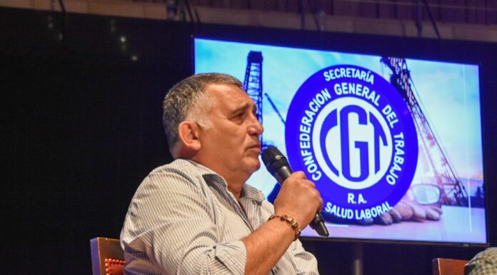 "Paco" Manrique, representante de SMATA confirmó su renuncia como secretario gremial de la CGT y lanzó duras criticas a la conducción.