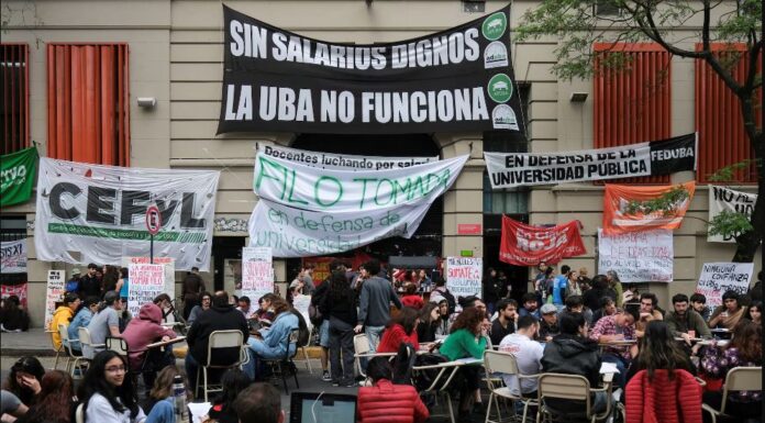 Diputados y senadores bonaerenses del radicalismo y el peronismo repudiaron el veto de Javier Milei a la Ley de Financiamiento Universitario.