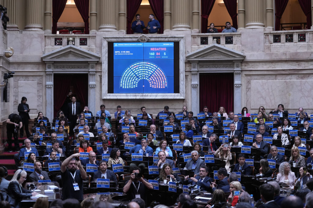 Javier Milei habló buscó bajarle el tono a la polémica que atraviesa el Gobierno con las universidades públicas.