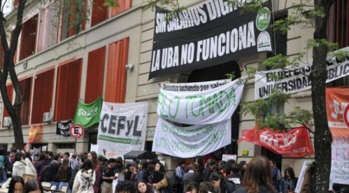 El gobierno de Javier Milei firmó un dictamen que permite a la Sindicatura General de la Nación auditar las universidades. Cómo sigue el conflicto.