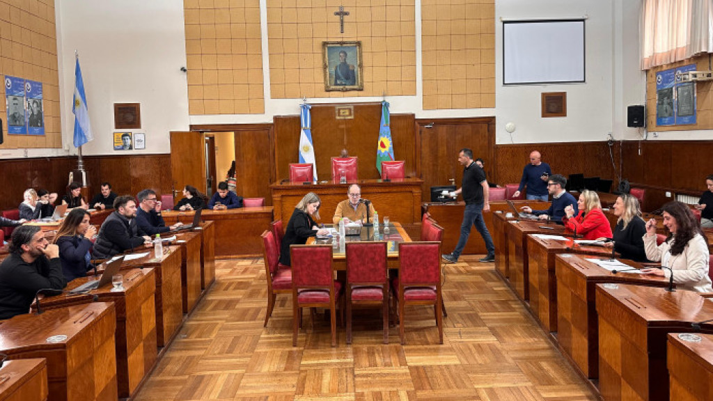"Municipalización" de Punta Mogotes: El decreto de Montenegro para la creación de partidas presupuestarias especiales ya pasó por dos comisiones del HCD.
